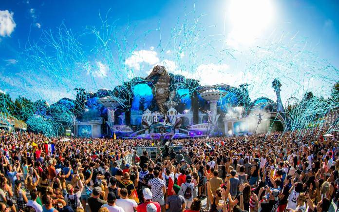 Tomorrowland-2018-1